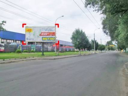 Билборд B в Черновцах вул. Хотинська (біля ТЦ "Епіцентр"), місце 4 фото 1