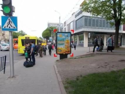 Билборд A в Львове пр. Чорновола, 2 (навпроти готелю "Львів"), місце 4 фото 1