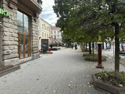 Билборд B в Ивано-Франковске вул. Незалежності, 17 фото 1
