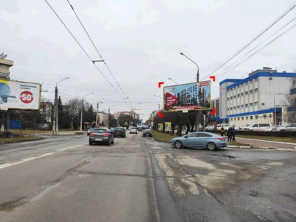 Билборд A в Черновцах вул. Героїв Майдану (Червоноармійська), 71 (біля ТЦ "Майдан") фото 1