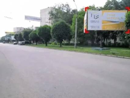 Билборд A в Черновцах вул. Сергія Скальда (Комарова), 6 фото 1