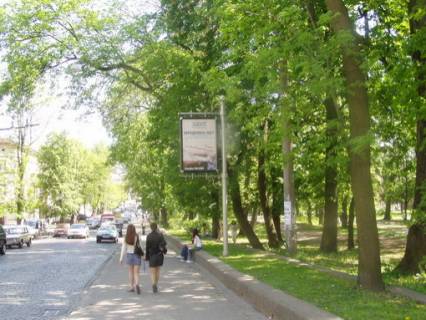 Ситилайт A в Львове вул. Листопадового Чину (біля парку ім. Івана Франка), місце 4 фото 1