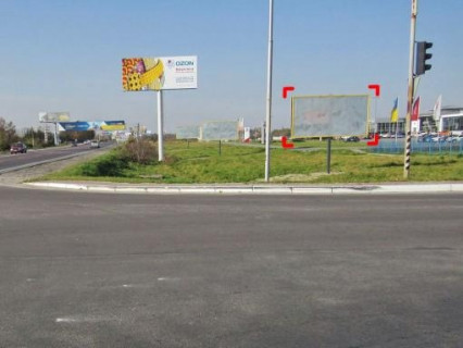 Билборд A в Львове вул. Городоцька, 302 (біля ТЦ "Епіцентр", Автосалон  "Nissan"), місце 1 фото 1