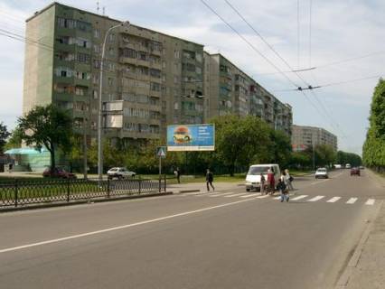 Билборд B в Ровно вул. Грушевського (навпроти буд. 44) фото 1
