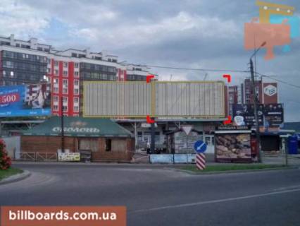 Призма B в Львове вул. Хмельницького ("Галицьке перехрестя"), справа, призма 2 - 158151 фото 1