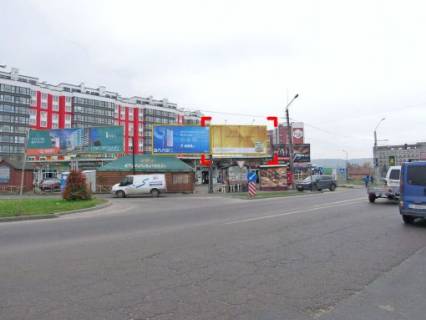 Призма B в Львове вул. Хмельницького ("Галицьке перехрестя"), справа, призма 3 - 176654 фото 1