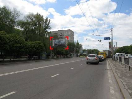 Билборд B в Львове вул. Любінська, 101 (біля зупинки) фото 1