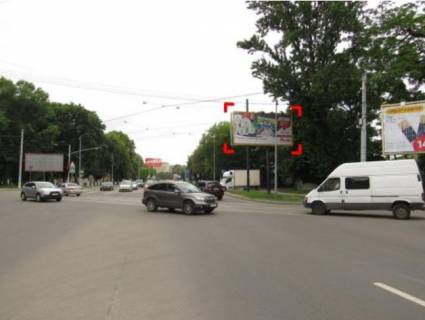 Скроллер A в Львове вул. Замарстинівська – Липинського (на перехресті),  розмір 2,3 х 3,2 м скрол - 557719 фото 1
