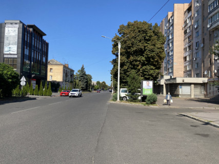 Ситилайт A в Черкассах Хрещатик 259 Художний музей фото 1