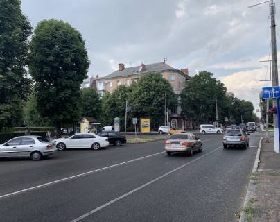 Білборд, Бігборд (Борд)  B у Черкасах Б.Вишневецького Хрещатик сіті-лайт Фото 1