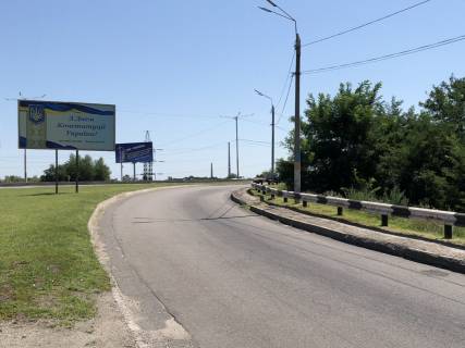 Билборд A в Каменское (Днепродзержинск), 3x6  Дніпровський район, лівий берег в'їзд на міст фото 1