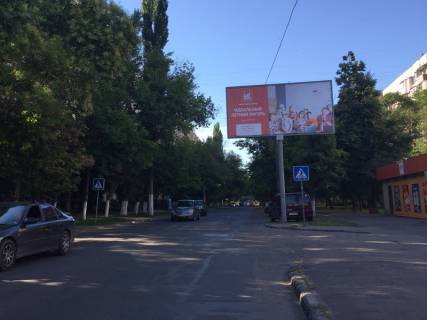 Білборд, Бігборд (Борд)  A у Одесі, 3x6x2  Ільфа та Петрова вул., 12 Фото 1