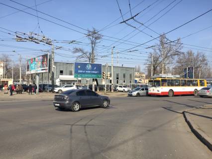 Билборд A в Одессе, 3x6x1  Комарова Михайла вул. (Космонавта Комарова), 12 фото 1