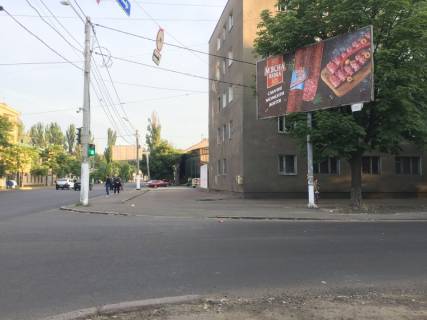 Билборд A в Одессе, 3x6x1  Головатого вул., 19 фото 1
