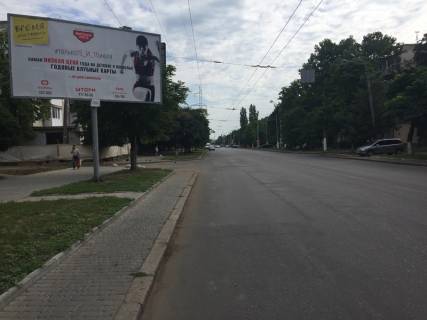 Билборд B в Одессе, 3x6x1  Космонавтів вул., 10/3 фото 1