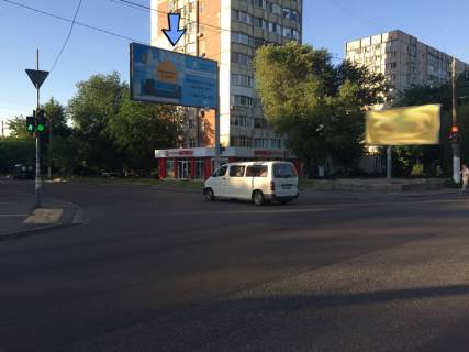 Билборд A в Одессе, 3x6x1  Давида Ойстраха вул. (Гаршина) Князя Володимира Великого просп.(Добровольського просп.) №104 фото 1