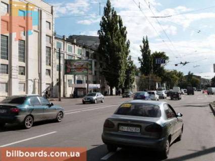 Призматрон, Призма B у Кременчуці, 3 х 6  Свободи просп. (кол. 60-річчя Жовтня), 8а ), перекр. з вул. Троїцька. (кол. Красіна) і вул. Хорольської, район супермаркету «АТБ» і Електростанції - 87198 Фото 1