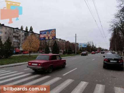 Билборд A в Кременчуге, 3 х 6  Свободи просп. (кол. 60-річчя Жовтня), біля буд. 77, р-н супермаркету «АТБ» та ринку, на розділовій смузі, напрямок у центр фото 1