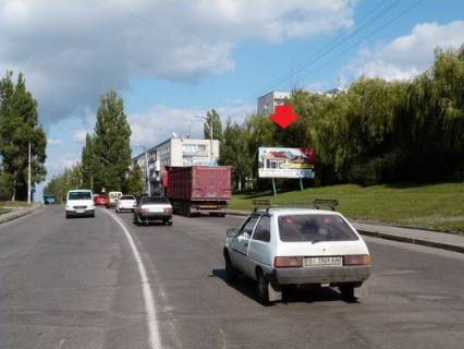 Билборд A в Кременчуге, 3 х 6  вул. В.Пугачова, біля буд. 18, перехр. з вул. Миру, біля Парку «Миру» фото 1