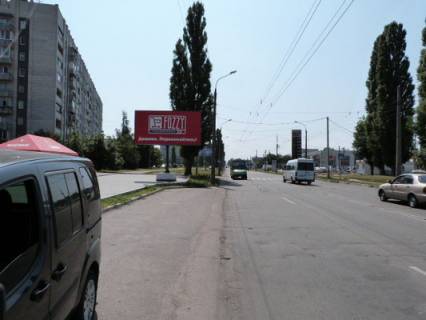 Білборд, Бігборд (Борд)  B у Кременчуці, 3 х 6  просп. Л.Українки, 22, навпроти ТРЦ Фото 1