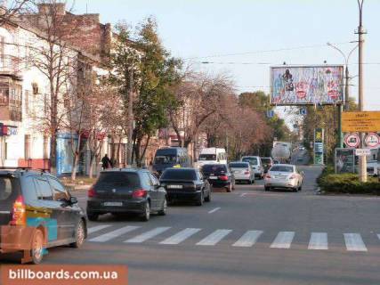Призма A в Кременчуге, 3 х 6  Небесної Сотні вул. (кол. Пролетарська) 1а, район перекр. с Артема вул. (кол. Миколаївська), возле супермаркетов «АТБ», «Эльдорадо», «МаркетОпт» и Центрального рынка - 108921 фото 1