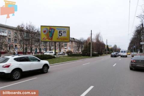 Призма A в Кременчуге, 3 х 6  Свободи просп. (кол. 60-річчя Жовтня), 94/28, перехр. з вул. В.Бойка, напрямок у центр - 145424 фото 1