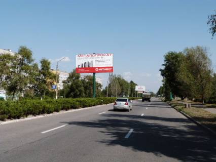 Билборд A в Кременчуге, 3 х 6  Велика набережна (кол. 50 років СРСР), 17, р-н магазину «Оптовичок», на розділовій смузі, напрямок у бік авторинку фото 1