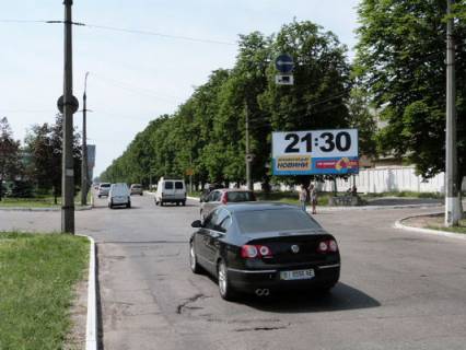 Билборд A в Кременчуге, 3 х 6  Свободи просп. (кол. 60-річчя Жовтня), біля буд. 69, перехр. з вул. Генерала Родимцева, напрямок у центр фото 1