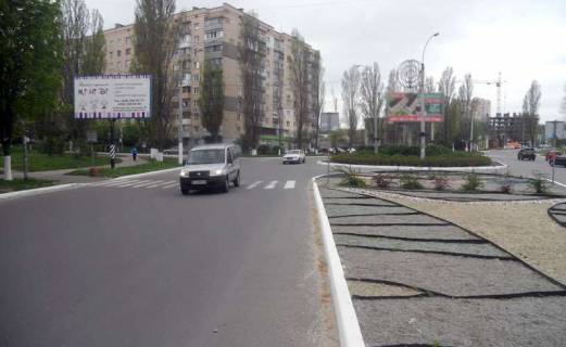 Билборд B в Вышгороде  ул.Шолуденко,7/Мазепи/клумба (напр.на трассу Киев-Иванков) (В) фото 1