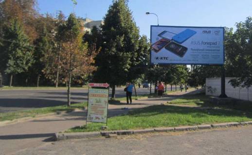 Білборд, Бігборд (Борд)  A у Рівному вул.Кіквідзе / ж / д вокзал (А) Фото 1