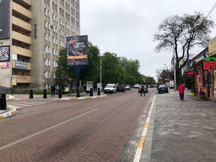 Billboard B in Irpin st. Soborna, bila gotelu (bud. 105B) Photo 1