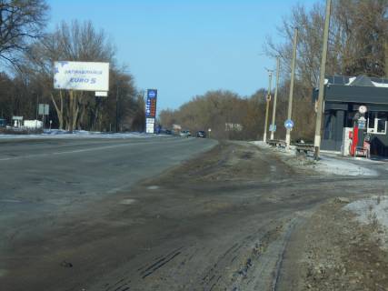 Білборд, Бігборд (Борд)  B на трасах Київської області Черкаська траса, траса Н-08 "Бориспіль-Дніпро-Запоріжжя", км 5+700 право, навпроти  АЗС "Sun Oil", за 800м до повороту на об'їздну дорогу Борисполя, в'їзд в м. Бориспіль з Дніпра (Переяслава) Фото 1