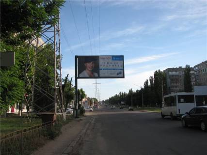 Билборд B в Николаеве, 3х6  ул. Космонавтов, напротив ТЦ "Космос - плаза" фото 1