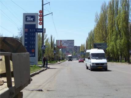 Билборд B в Николаеве, 3х6  ул. Космонавтов - угол 12 Продольной, напротив АТЛ фото 1