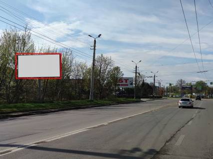 Билборд B в Ивано-Франковске, 3х6  Івасюка (готель Легенда) фото 1