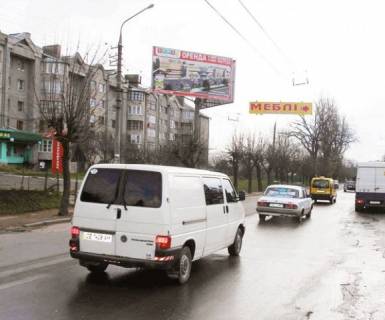 Билборд B в Черновцах ул.Русская, 235 в Екватор, Комфи, Велмарт фото 1