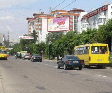 Билборд A в Черновцах ул.Русская, 235 в центр фото 1