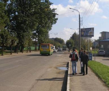 Билборд A в Черновцах, 3х6  вул.Руська, 236 в Велмарт фото 1