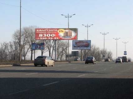 Билборд A в Киеве ул.Б.Окружная поворот на Жуляны/ав-н Scania-Volvo на разделителе в ст. Одесской пл. (правый) фото 1
