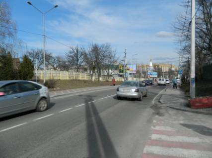 Билборд B в Петропавловской Борщаговке, 3х6  Петропавлівська Борщагівка, вул. Соборна, 30 (Школа/щит 2) фото 1