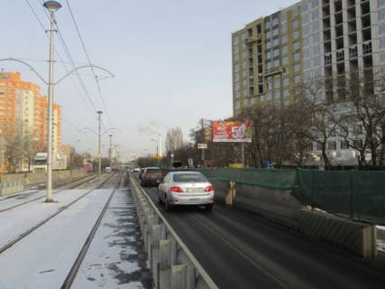 Билборд A в Киеве просп. Любомира Гузара (Космонавта Комарова), 19, в центр  (напротив ЖК "Сучасний Квартал") фото 1