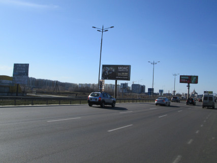 Призма A в Киеве, 3х6  вул.В.Кільцева поворот на Жуляни/ав-н Scania-Volvo на розподілювачі в напр. просп. Берестейський (Перемоги) - 294610 фото 3