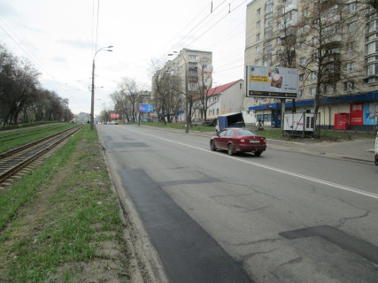 Призма A в Киеве, 3х6  вул. Кирилівська (Фрунзе), 115/2 - маг. "АТБ", в напр. стадіону "Спартак" - 114300 фото 1