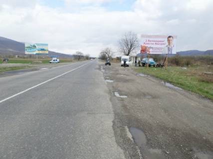 Билборд A в Хусте м. Хуст в'їзд, поворот на с.Рокосово, вул Головна, траса Мукачево-Ів.-Франківськ  , в сторону м. Тячів фото 1