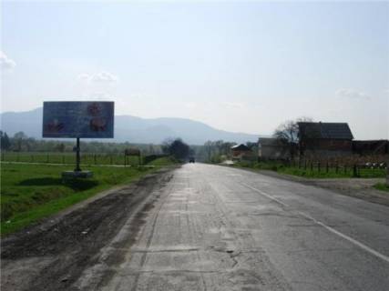 Билборд B в Грушові, 6x3  с.Грушово,вул.Головна, біля стадіону, фітнес центр,  в сторону м.Мукачево фото 1