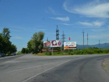 Билборд A в Берегово, Біл-борд  м.Хуст,вул.Івана Франка, вїзд в міста, в сторону м.Мукачево фото 1