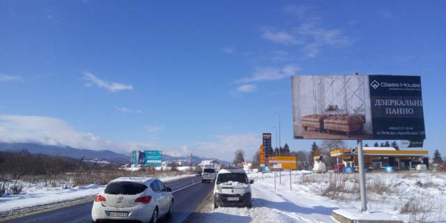 Билборд A в Тячеве, 6x3  м. Тячів вул.Незалежності, АЗС БРСМ фото 1