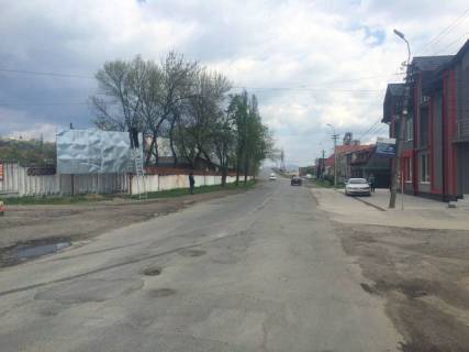 Билборд B в Тячеве смт.Солотвино,вул. Спортивна в сторону м.Рахів, біля ринку,авторинку. фото 1