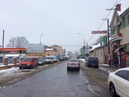 Билборд B в Хусте м. Хуст, вул. Івана-Франка, автостанція,  заїзд в центр міста, в сторону м.  Ужгород фото 1