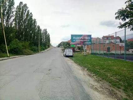 Билборд A в Ужгороде, 6x3  м. Ужгород вул.Університецька, 18, біля Гуртожитку в сторону лікарні фото 1